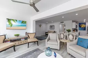 2100 Gulf Shore Blvd N, Naples, FL 34102 - Photo 6