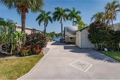 1146 Silver Lakes Blvd, Naples, FL 34114 - Photo 4