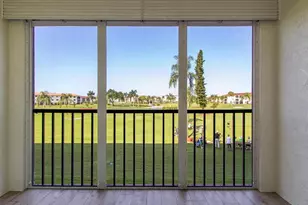 29 High Point Cir E, Naples, FL 34103 - Photo 6