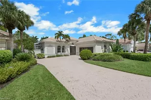 516 Eagle Creek Dr, Naples, FL 34113 - Photo 2