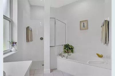 516 Eagle Creek Dr, Naples, FL 34113 - Photo 30