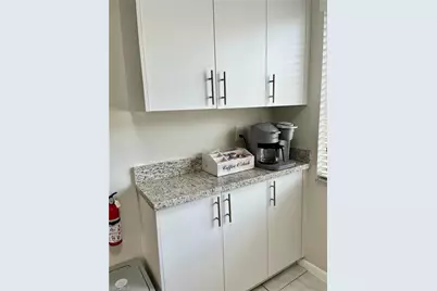 190 Palm Dr #1, Naples, FL 34112 - Photo 6