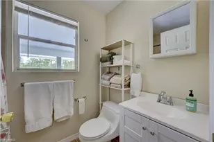 985 Honeybee Dr, Naples, FL 34120 - Photo 12