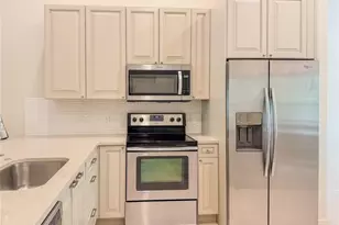3510 Avion Woods Ct, Naples, FL 34104 - Photo 14