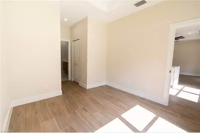 135 McArthur Blvd, Lehigh Acres, FL 33974 - Photo 16