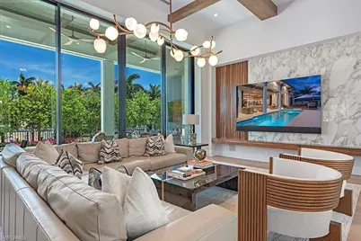 425 15th Ave S, Naples, FL 34102 - Photo 6