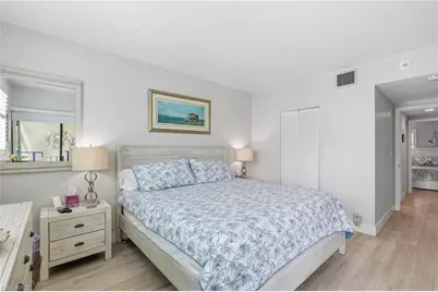 803 River Point Dr #107B, Naples, FL 34102 - Photo 8