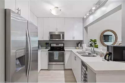 803 River Point Dr #107B, Naples, FL 34102 - Photo 6