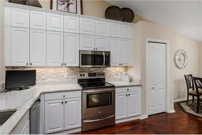 6658 Castlelawn Pl #9, Naples, FL 34113 - Photo 8