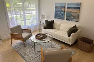 1220 Embassy Ln, Naples, FL 34104 - Photo 6