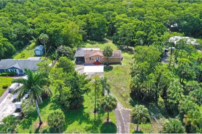 160 19th St NW, Naples, FL 34120 - Photo 2