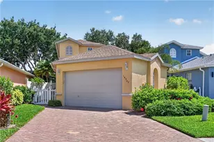 14907 Sterling Oaks Dr, Naples, FL 34110 - Photo 2