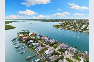 18 Pelican St E, Naples, FL 34113 - Photo 50