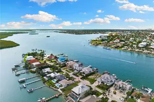 18 Pelican St E, Naples, FL 34113 - Photo 50