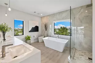 18 Pelican St E, Naples, FL 34113 - Photo 32