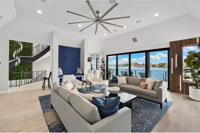 18 Pelican St E, Naples, FL 34113 - Photo 12