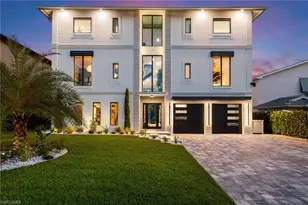 18 Pelican St E, Naples, FL 34113 - Photo 4
