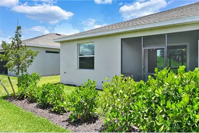 20545 Hazelnut Ct S, Lehigh Acres, FL 33976 - Photo 30