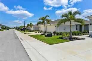 20545 Hazelnut Ct S, Lehigh Acres, FL 33976 - Photo 32