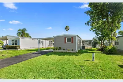 455 Cape Florida Way, Naples, FL 34104 - Photo 2