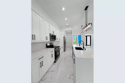 904 W 10th St, Lehigh Acres, FL 33972 - Photo 8