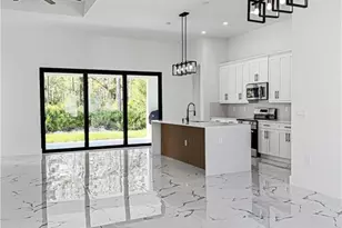 904 W 10th St, Lehigh Acres, FL 33972 - Photo 6