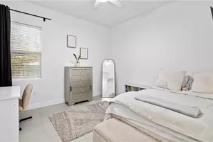 569 Desoto Blvd S, Naples, FL 34117 - Photo 22