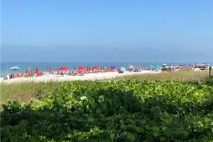 1400 Gulf Shore Blvd N, Naples, FL 34102 - Photo 32