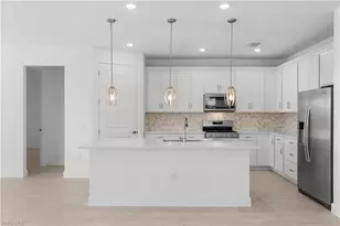 2104 Freemont Way NE, Naples, FL 34120 - Photo 4