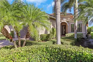 4113 Amelia Wy, Naples, FL 34119 - Photo 2