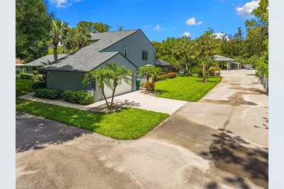 201 Perkins Dr, Naples, FL 34119 - Photo 6
