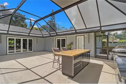 201 Perkins Dr, Naples, FL 34119 - Photo 38