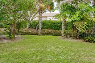28 Watercolor Way, Naples, FL 34113 - Photo 2