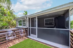 1881 Danford St, Naples, FL 34112 - Photo 4