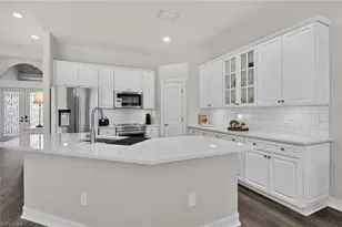 6062 Divot Ct, Naples, FL 34113 - Photo 10