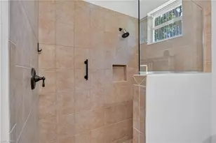 6062 Divot Ct, Naples, FL 34113 - Photo 24