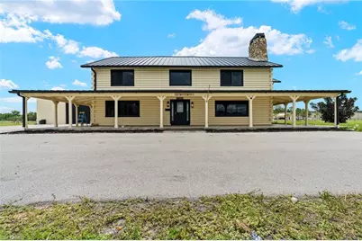 3040 Trail Dairy Cir, North Fort Myers, FL 33917 - Photo 1
