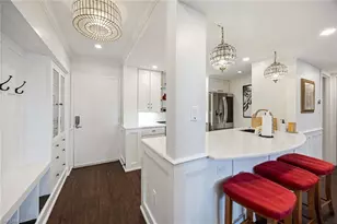 555 Park Shore Dr, Naples, FL 34103 - Photo 6