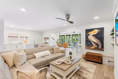 1910 Gulf Shore Blvd N #204, Naples, FL 34102 - Photo 12
