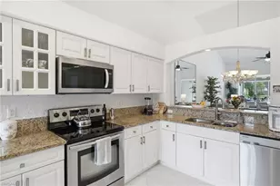 8018 Tauren Ct, Naples, FL 34119 - Photo 10