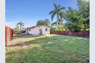 800 102nd Ave N, Naples, FL 34108 - Photo 28
