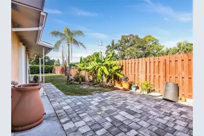 800 102nd Ave N, Naples, FL 34108 - Photo 24