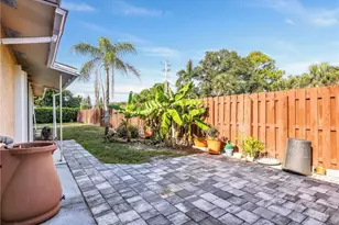 800 102nd Ave N, Naples, FL 34108 - Photo 24