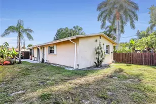 800 102nd Ave N, Naples, FL 34108 - Photo 26