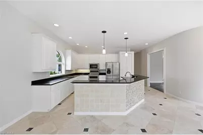 25820 Creekbend Dr, Bonita Springs, FL 34135 - Photo 10
