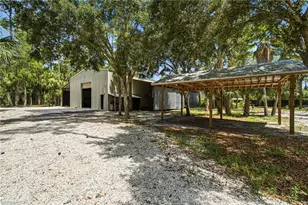 2053 17th St SW, Naples, FL 34117 - Photo 38