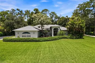 2053 17th St SW, Naples, FL 34117 - Photo 4