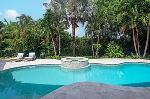 2363 Crayton Rd, Naples, FL 34103 - Photo 4