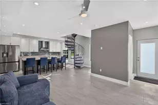 71 Mango St, Fort Myers Beach, FL 33931 - Photo 8