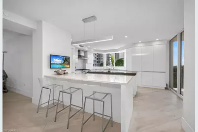6597 Nicholas Blvd #401, Naples, FL 34108 - Photo 4